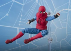 Bandai S.H.Figuarts Spider-Man: Homecoming Spider-Man Homemade Suit Ver. W/ Tamashii Option Act Wall 21 Bandai S.H.Figuarts Spider-Man: Homecoming Spider-Man Homemade Suit Ver. W/ Tamashii Option Act Wall -Featured Toys 0dd82511f53e4d6e9972e901fea5eed0.jpg