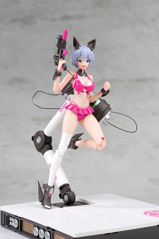 Beach Operation Yuna 1/12 Scale Action Figure 3 Beach Operation Yuna 1/12 Scale Action Figure